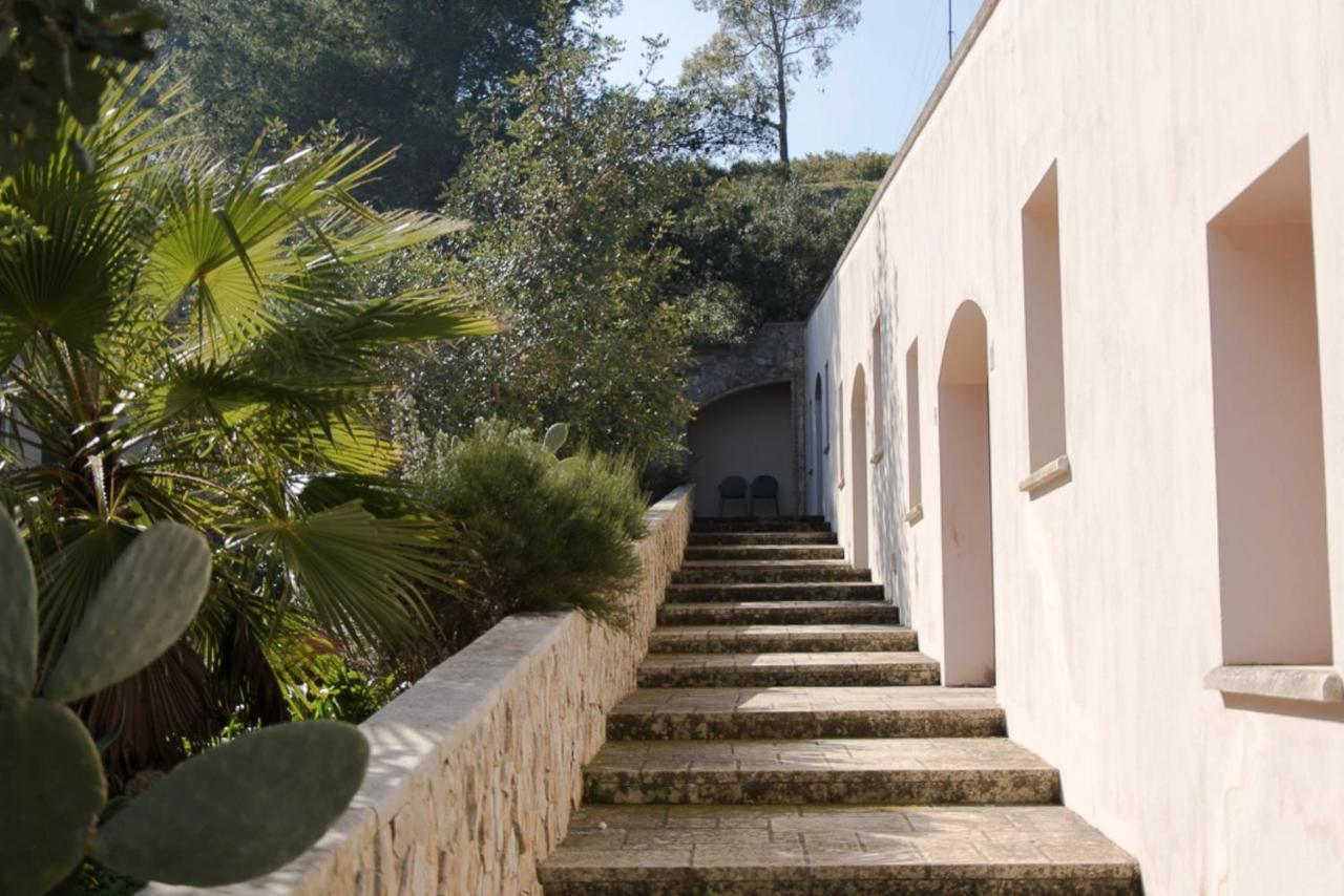 Casale Sombrino Guest House Supersano Exterior photo